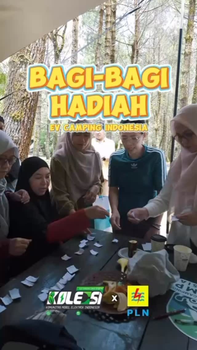 Sesi bagi-bagi hadiah untuk peserta